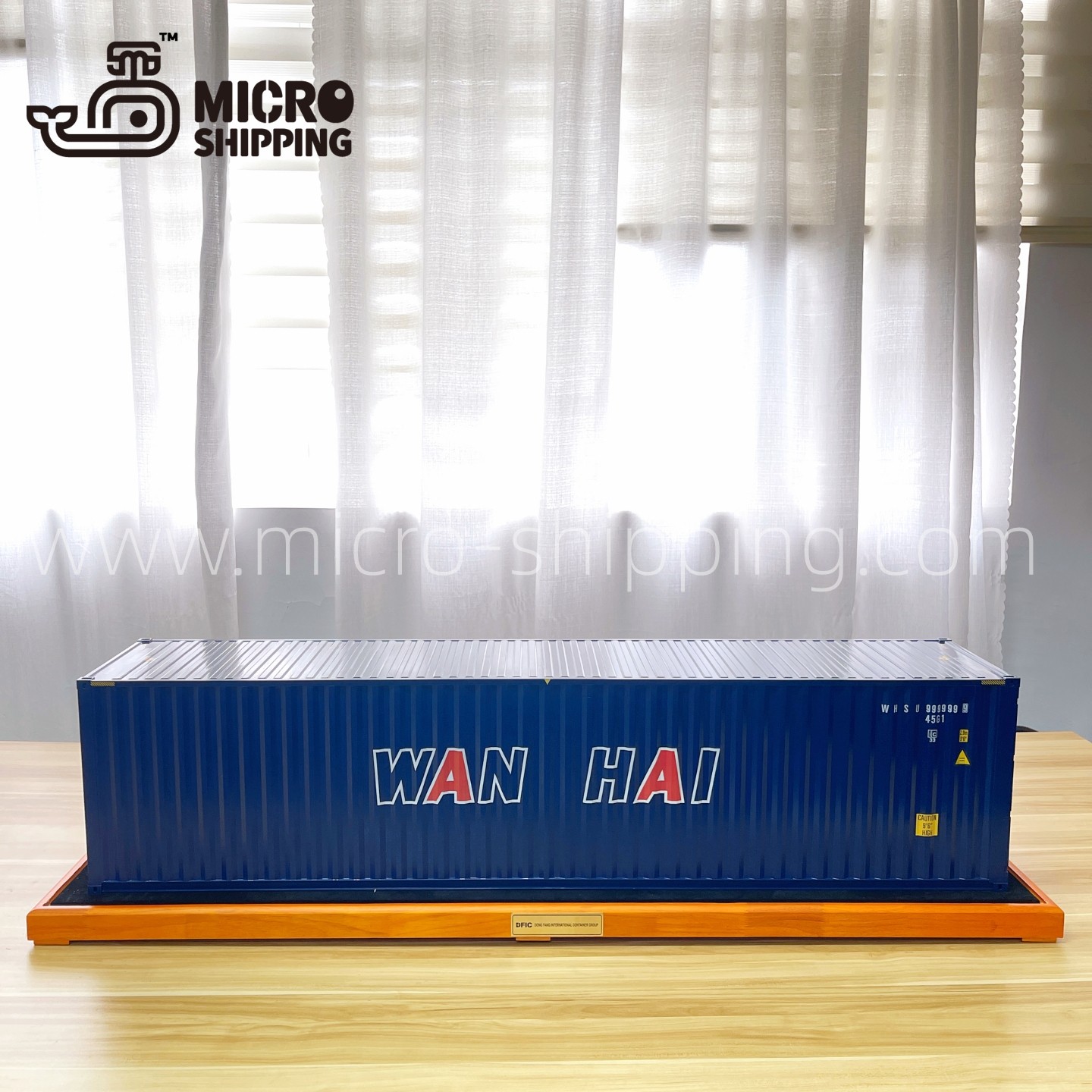1:10 121CM WANHAI CONTAINER MODEL