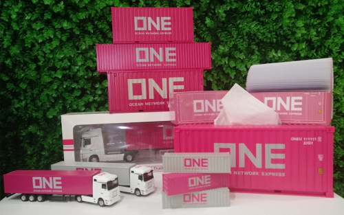 Global ONE-STOP-SHOP Souvenirs Solution For ONE Line H.Q