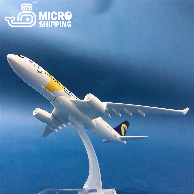 1:450 Scale Zinc Alloy Cargo Passenger Airplane Model (图2)