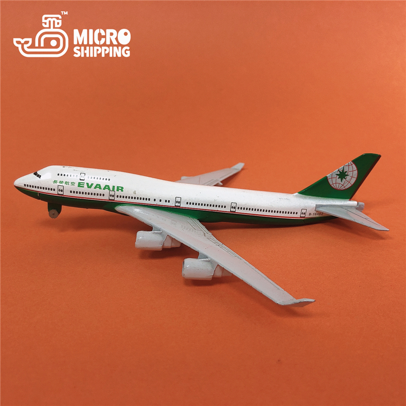 1:450 Scale Zinc Alloy Cargo Passenger Airplane Model (图1)