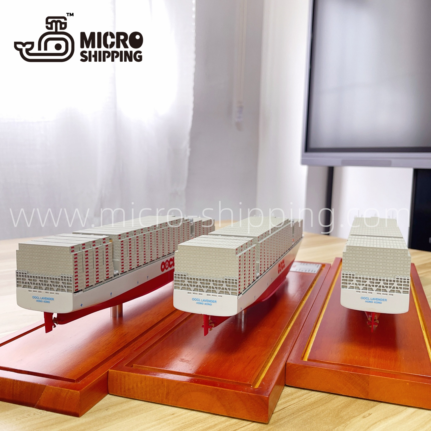 32cm OOCL Alloy Container Ship Cargo Ship Model(图4)
