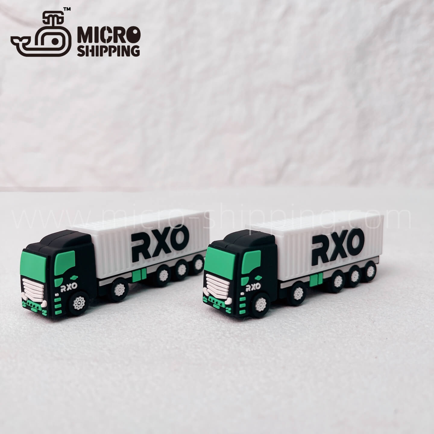 Customization PVC USB flash drive ROX Container truck USB drive Exquisite packaging(图2)