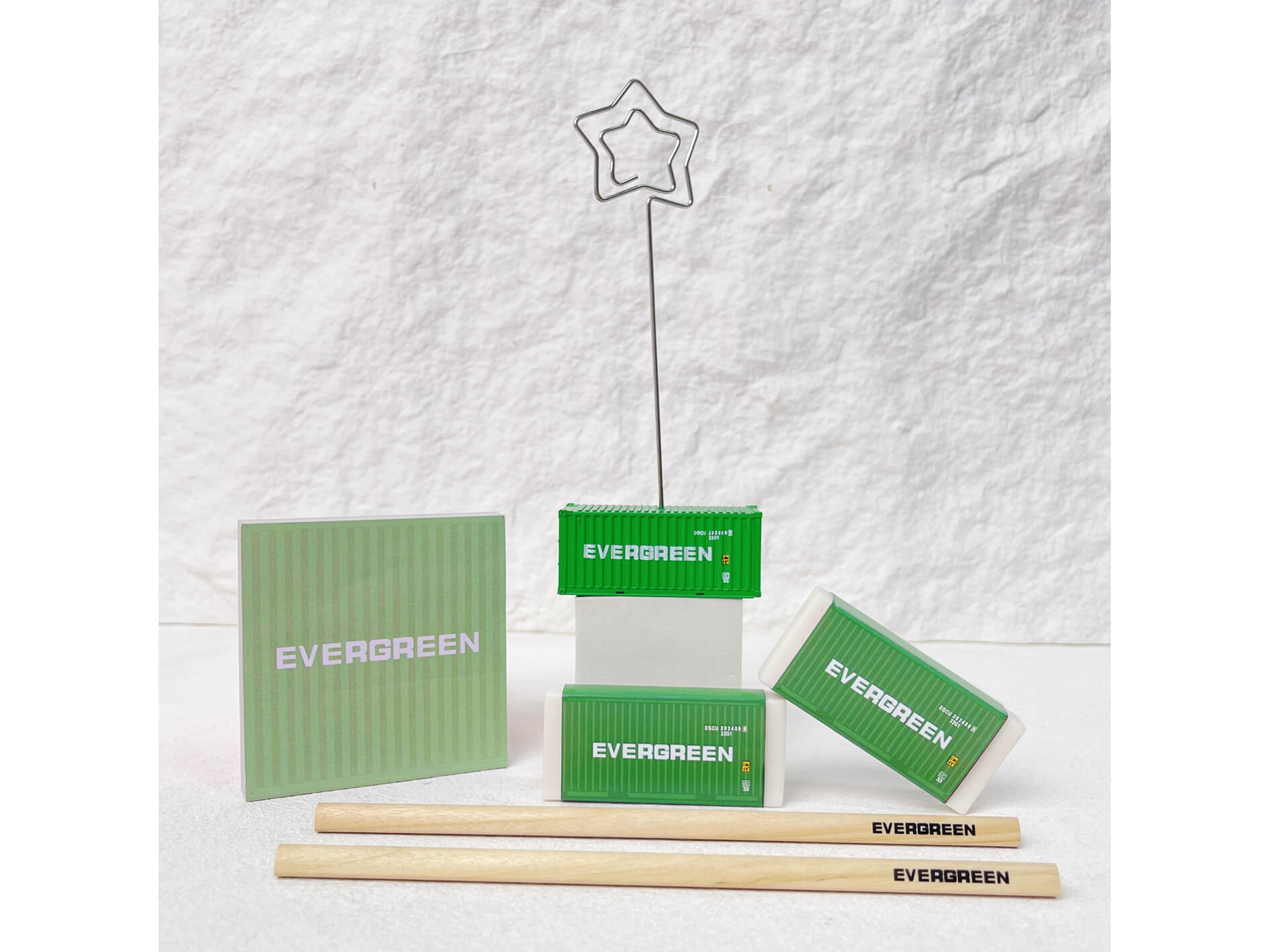 EVERGREEN Staionery Set With Paper Clip With Pencil Sharpener, Pencils, Easers And Memo Cube(图2)